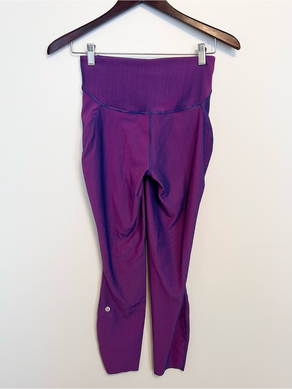 Lululemon Base Pace High-Rise Tight 25" Two-Tone Ribbed Psychic / Sonic Pink 6 - Picture 3 of 9